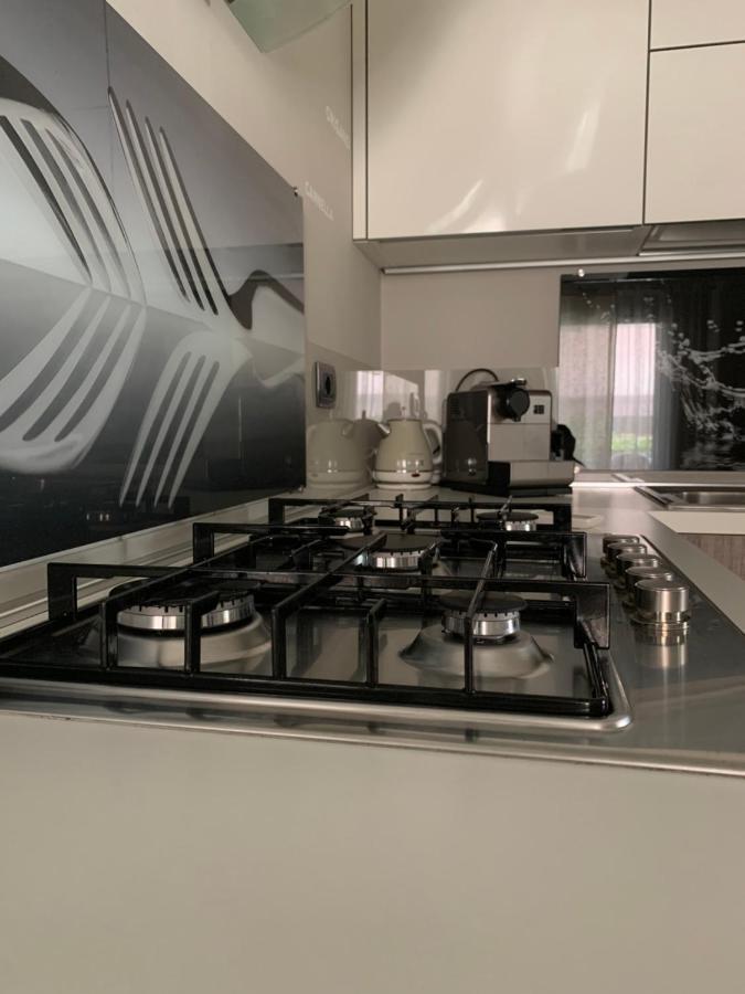 Casa Eva Con Piscina Privata Apartment Moniga del Garda Luaran gambar