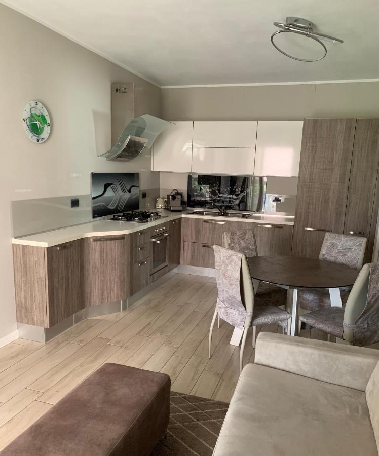 Casa Eva Con Piscina Privata Apartment Moniga del Garda Luaran gambar