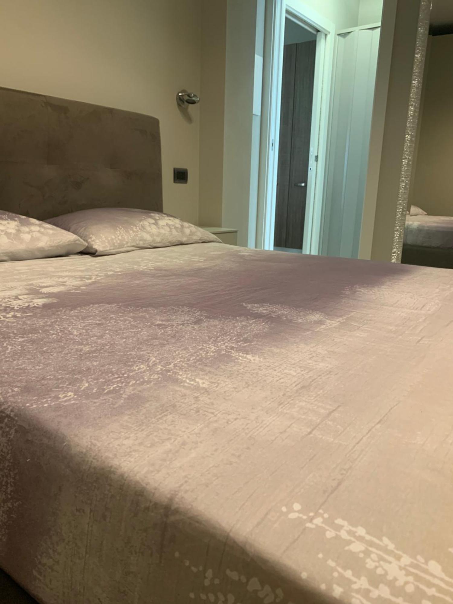 Casa Eva Con Piscina Privata Apartment Moniga del Garda Luaran gambar